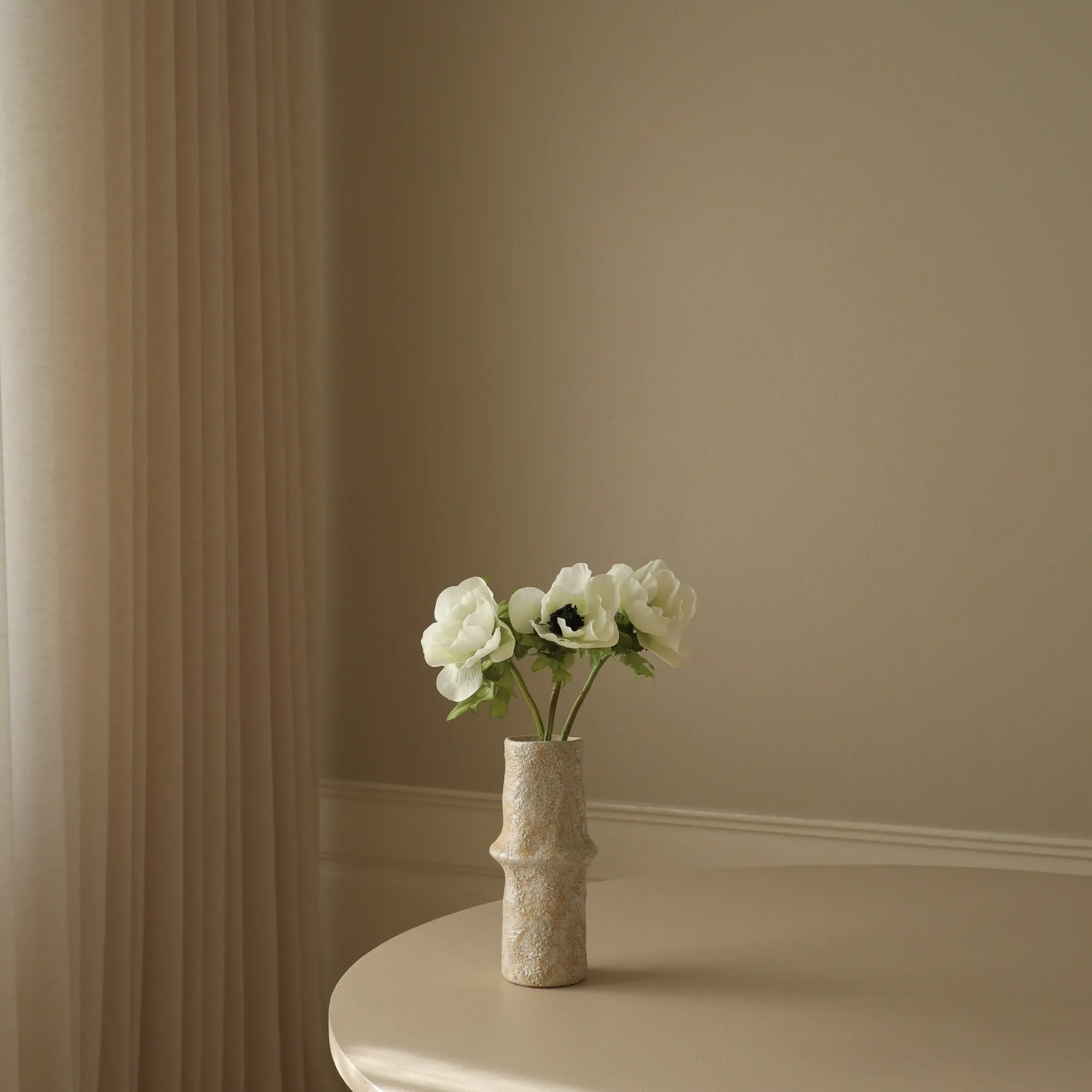White Anemone Flower - Image 4