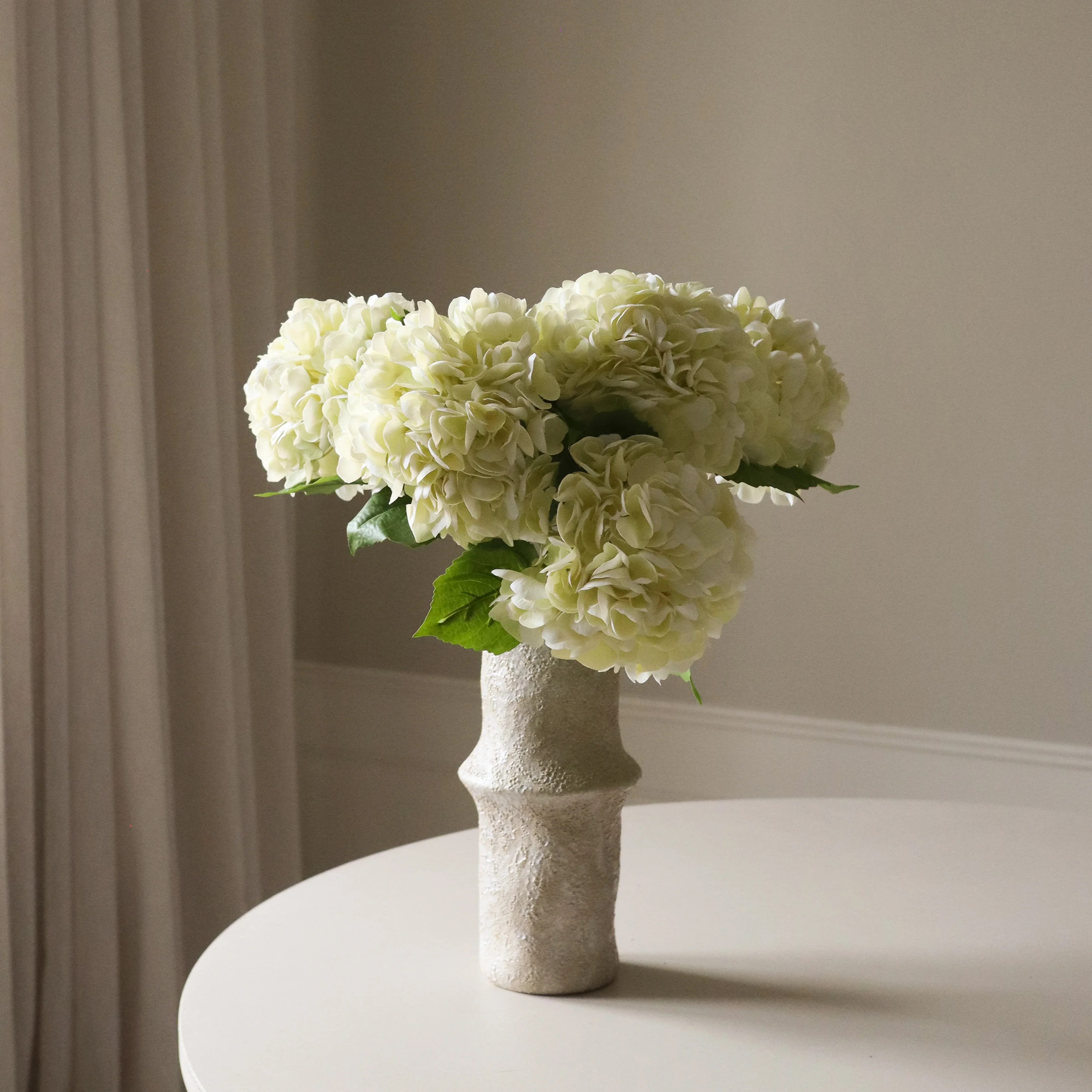 Cream Hydrangea Flower - Image 3