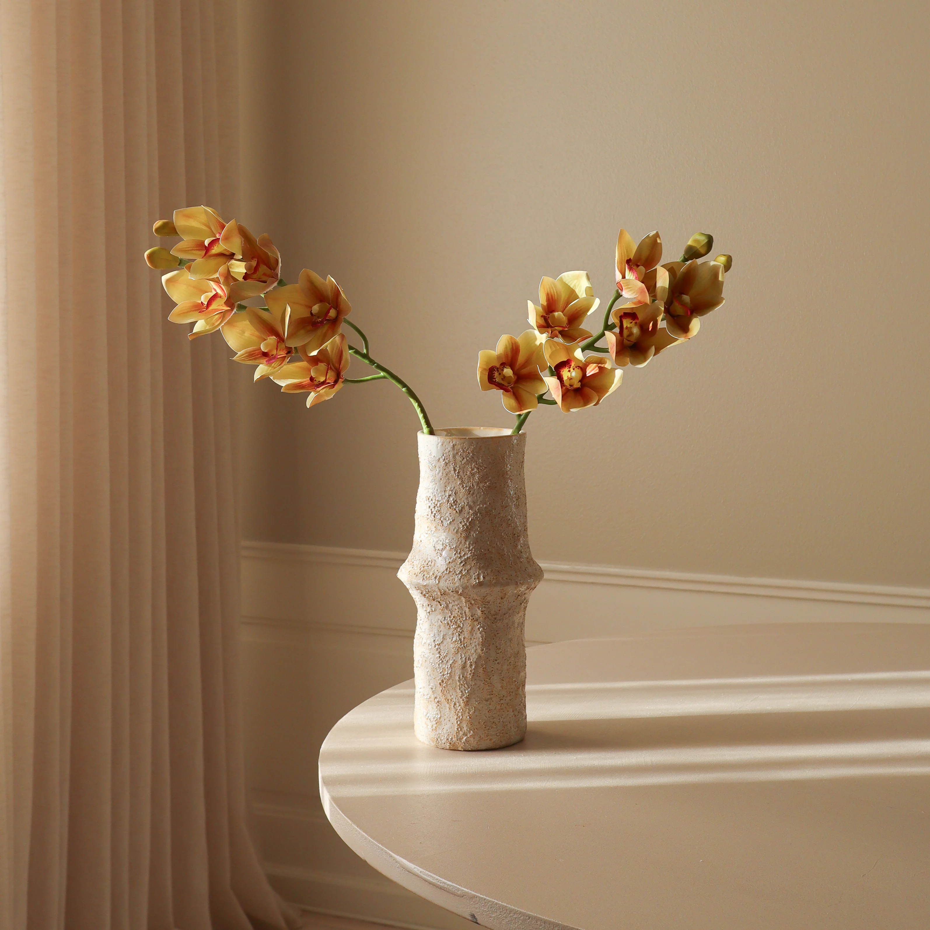 Green Cymbidium Orchid Flower - Image 4