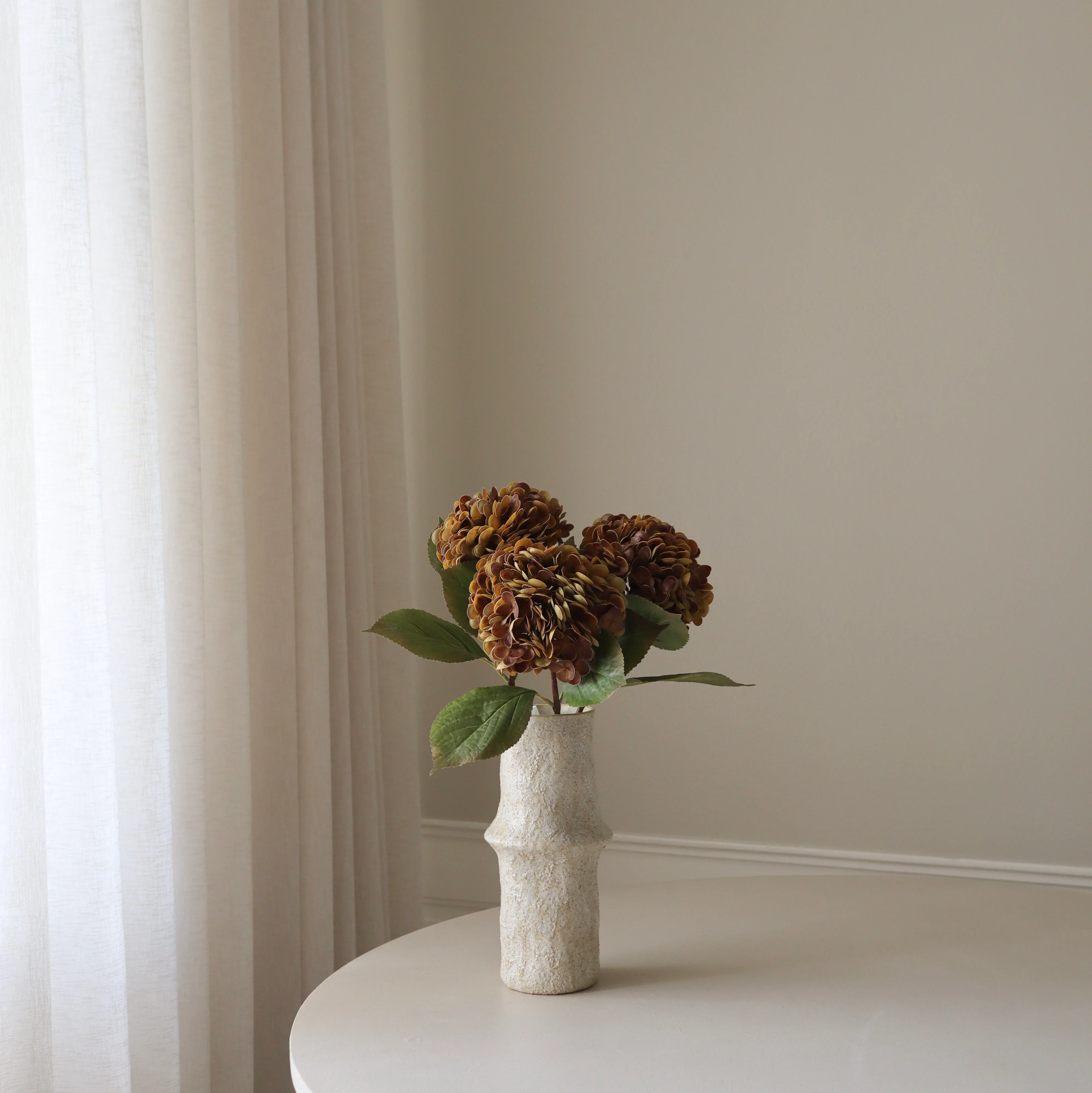 Faded Brown Hydrangea Flower - Image 3