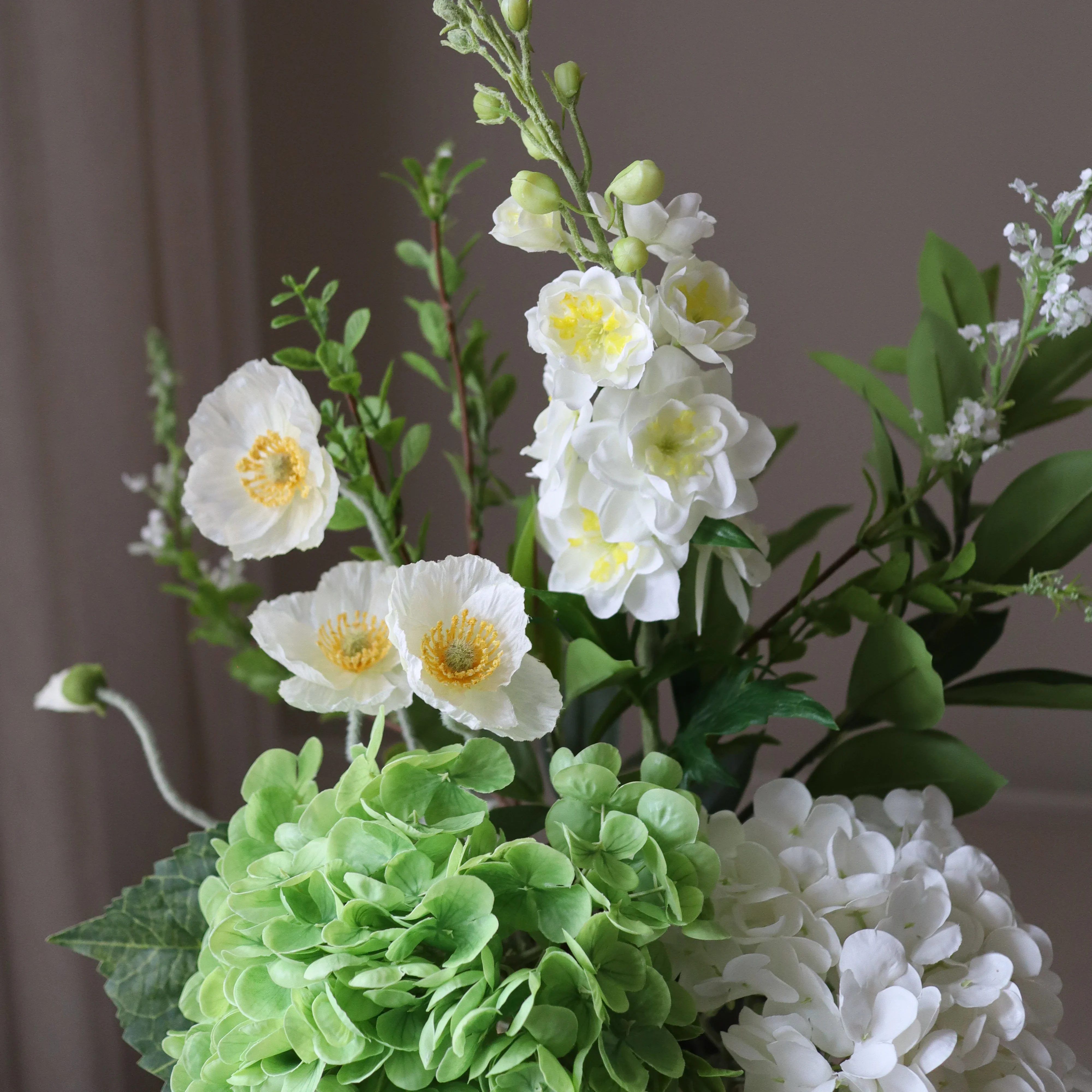 Garden White - Image 3