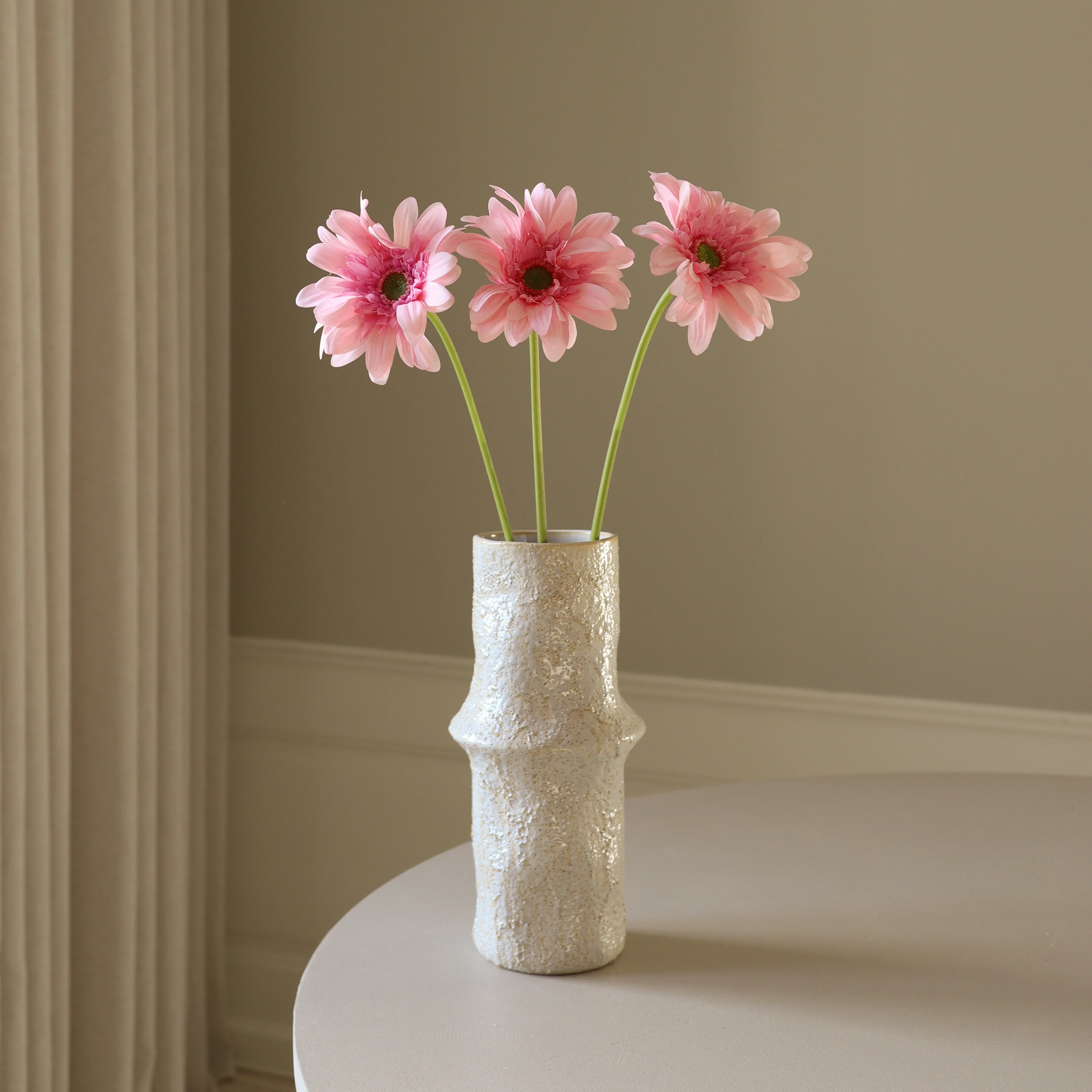 Light Pink Gerbera Daisy Flower - Image 4