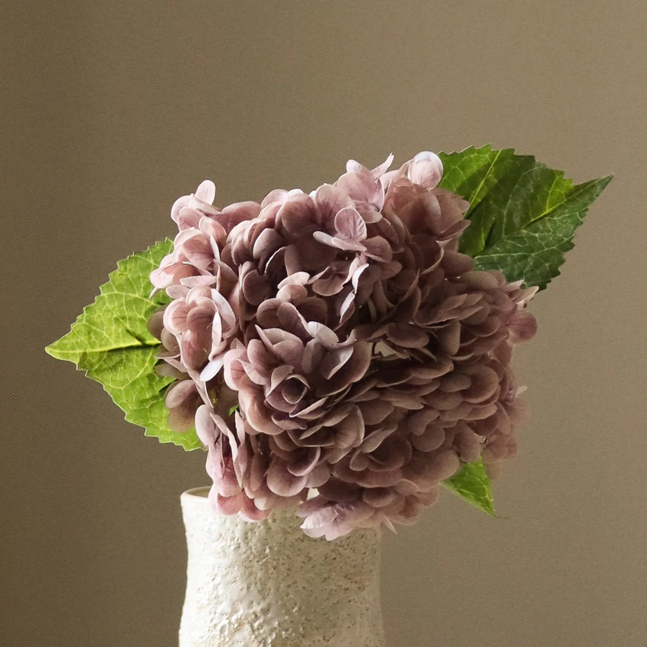 Light Purple Hydrangea Flower - Image 3