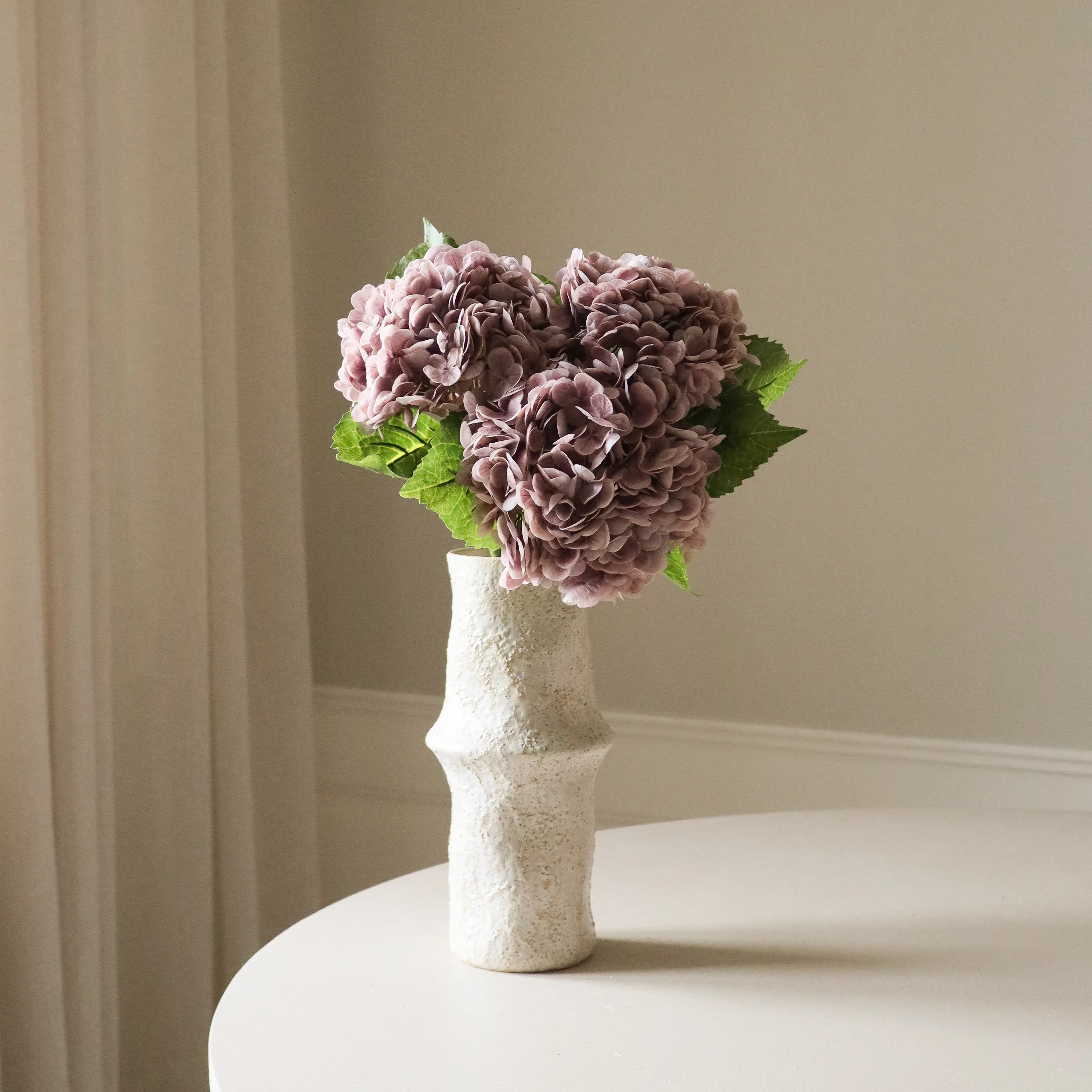 Light Purple Hydrangea Flower - Image 4