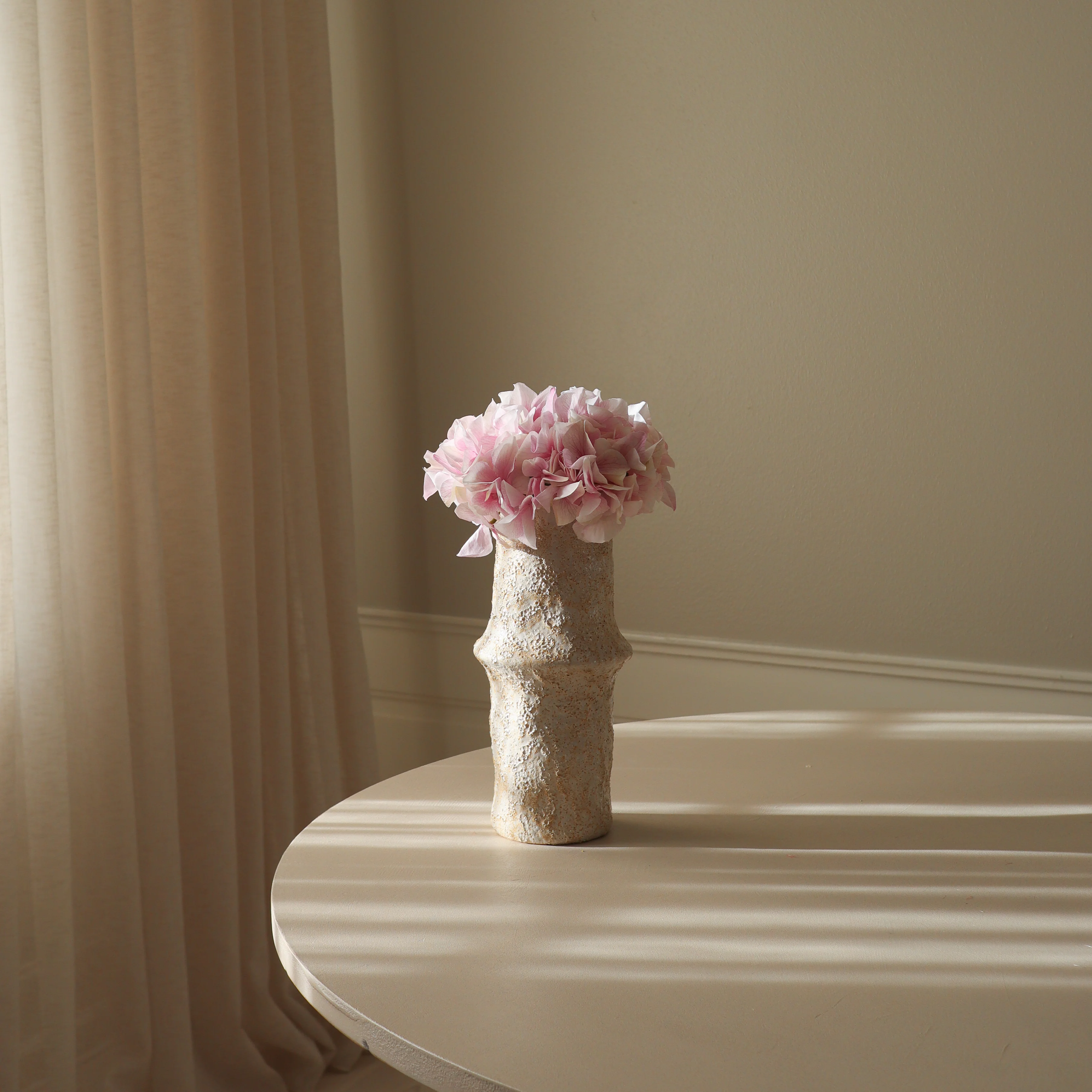Light Pink Hydrangea Macrophylla Flower - Image 4