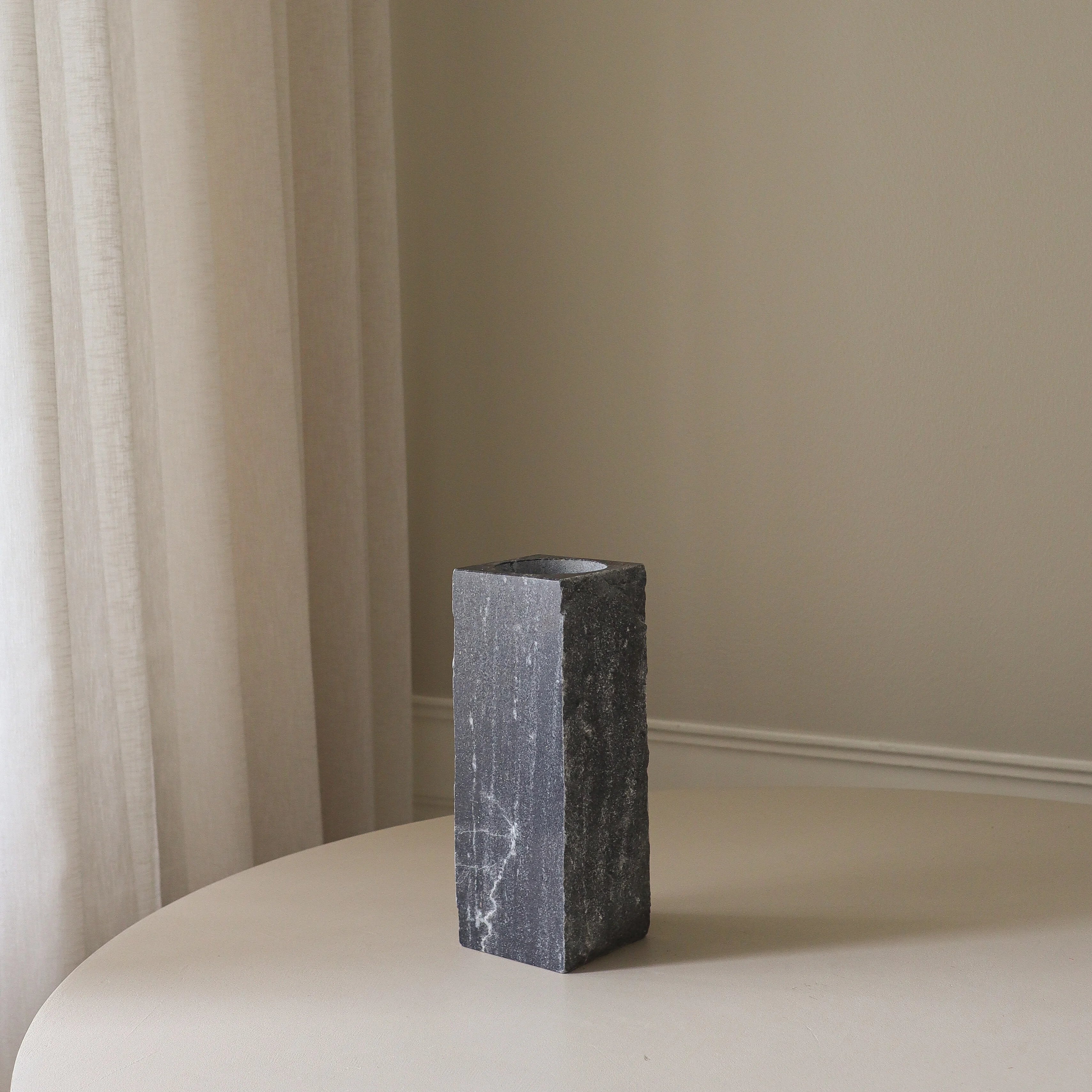 Medium Cartier Grey Marble Edge Vase - Image 3