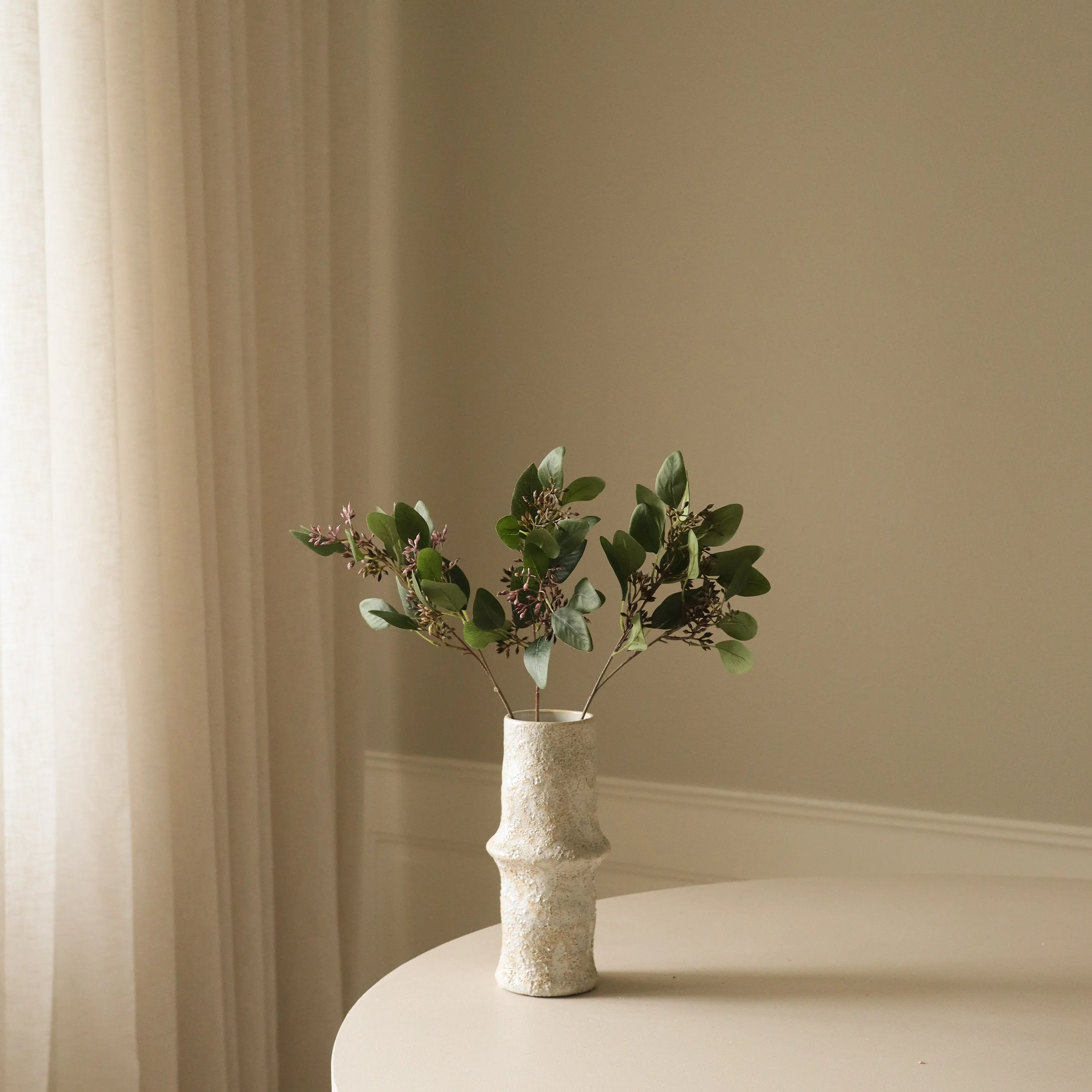 Green Seeded Eucalyptus Leaves - Image 3