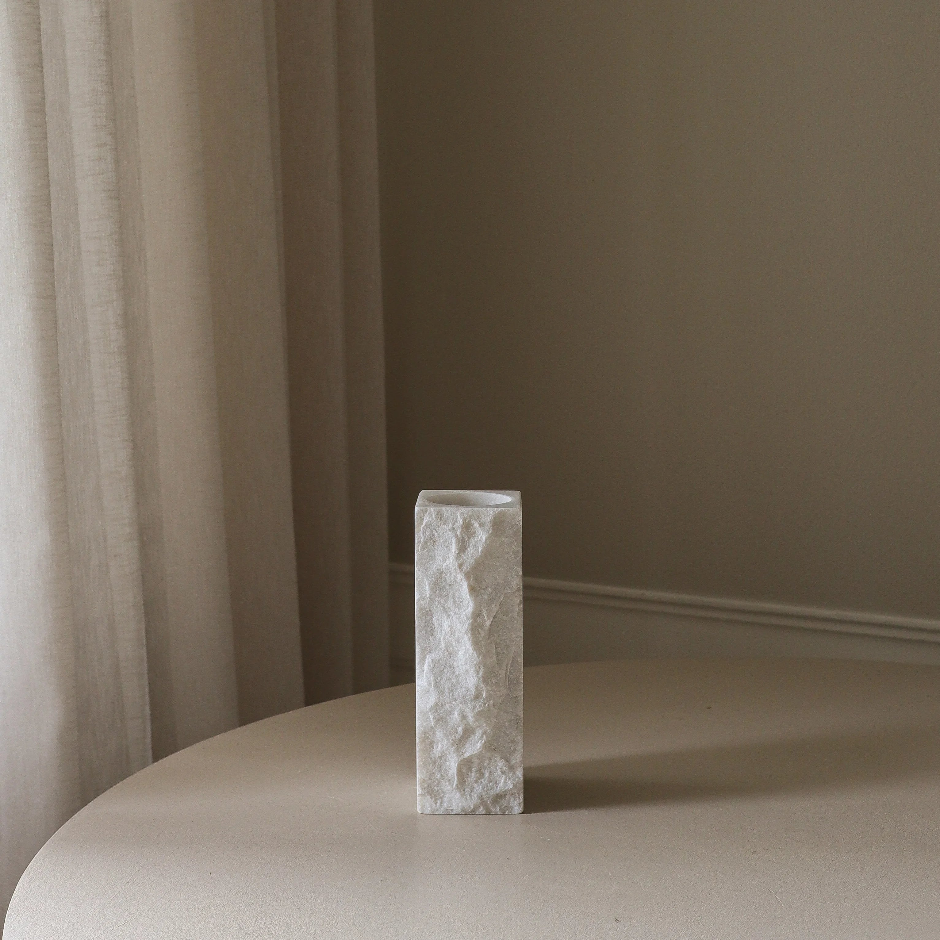 Small Carrara White Marble
Edge Vase - Image 4